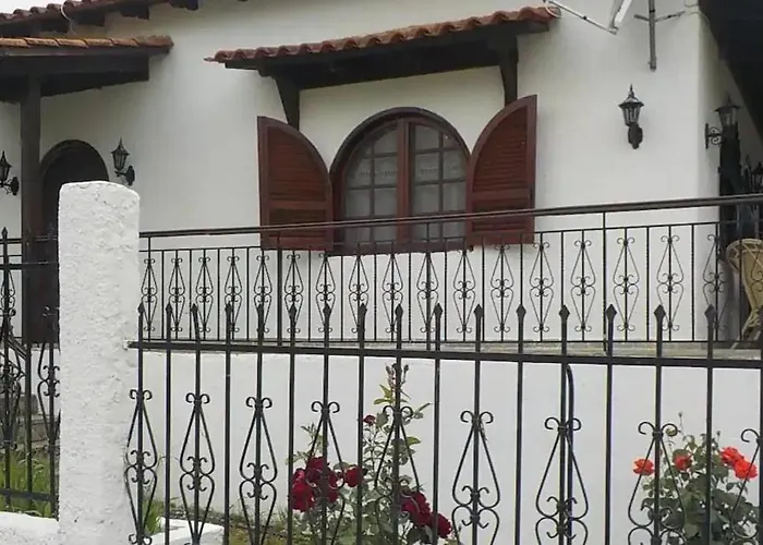 Katerina\'S Holiday Home